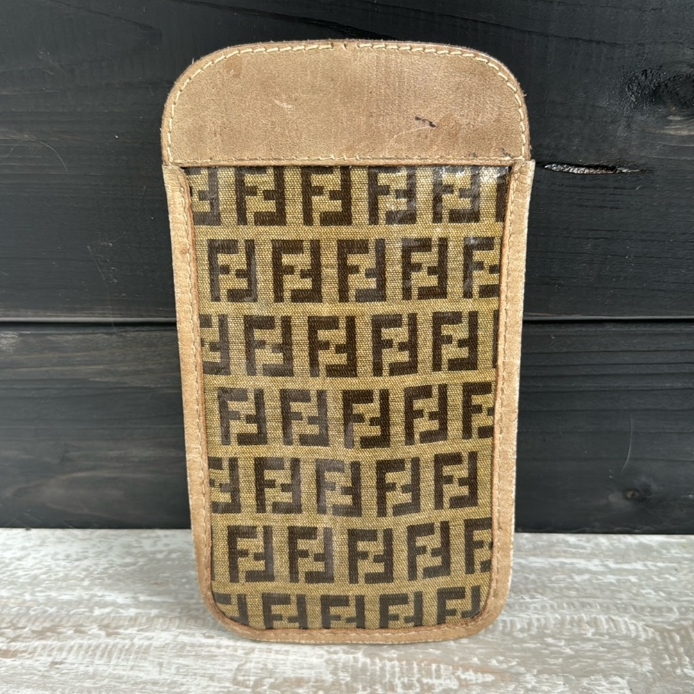 Vintage‎ Fendi Vinyl Thin Leather Pouch